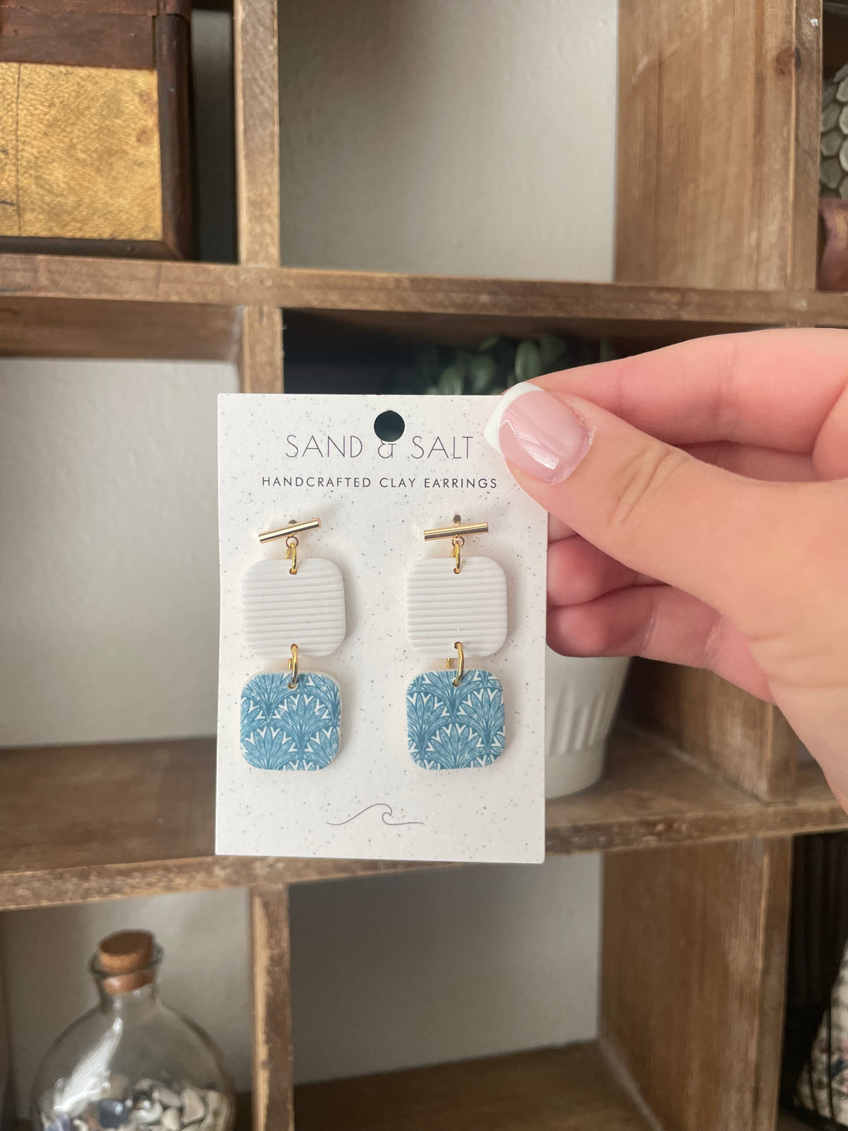 Coastal dangle