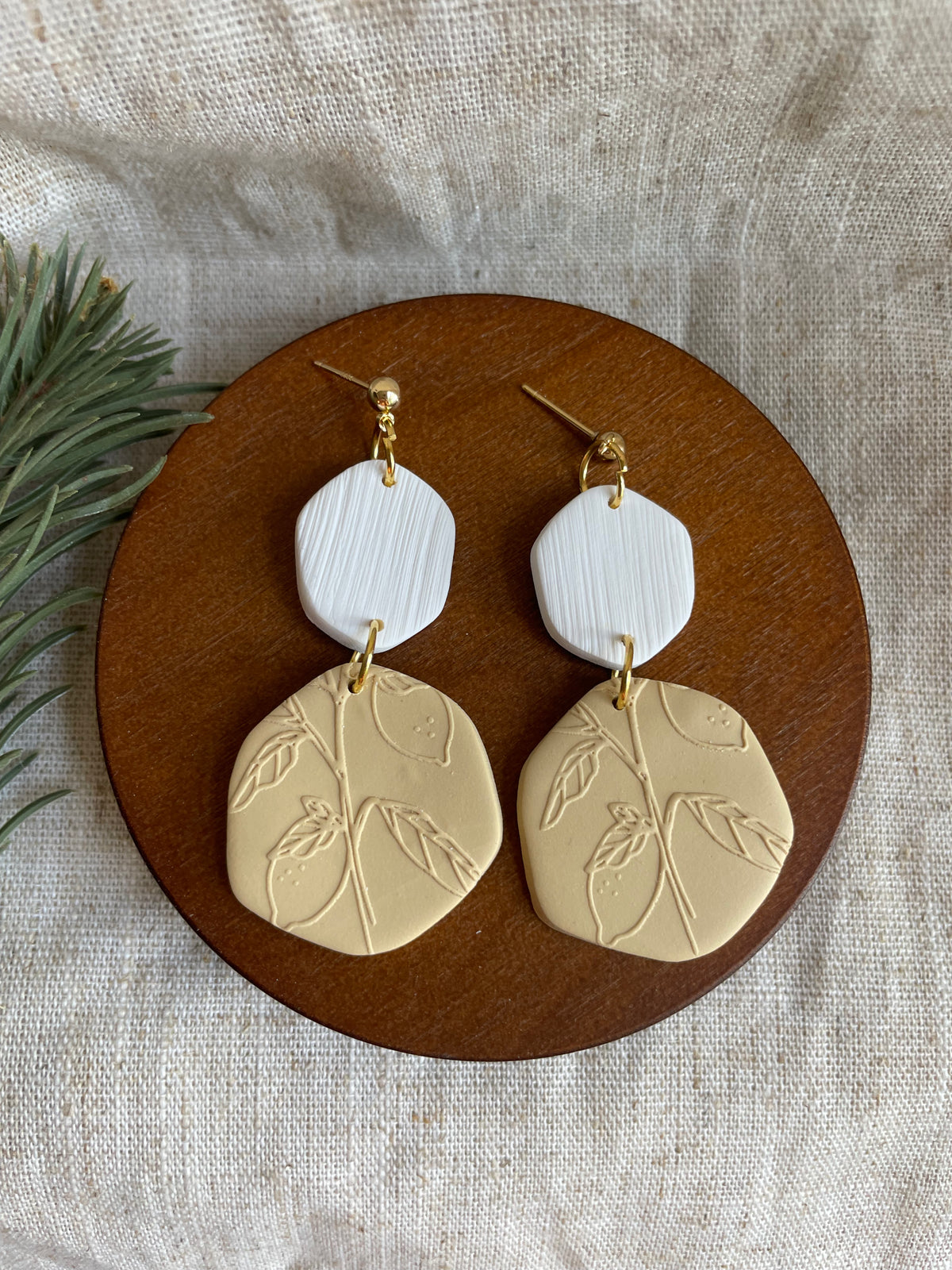 Lemon dangles