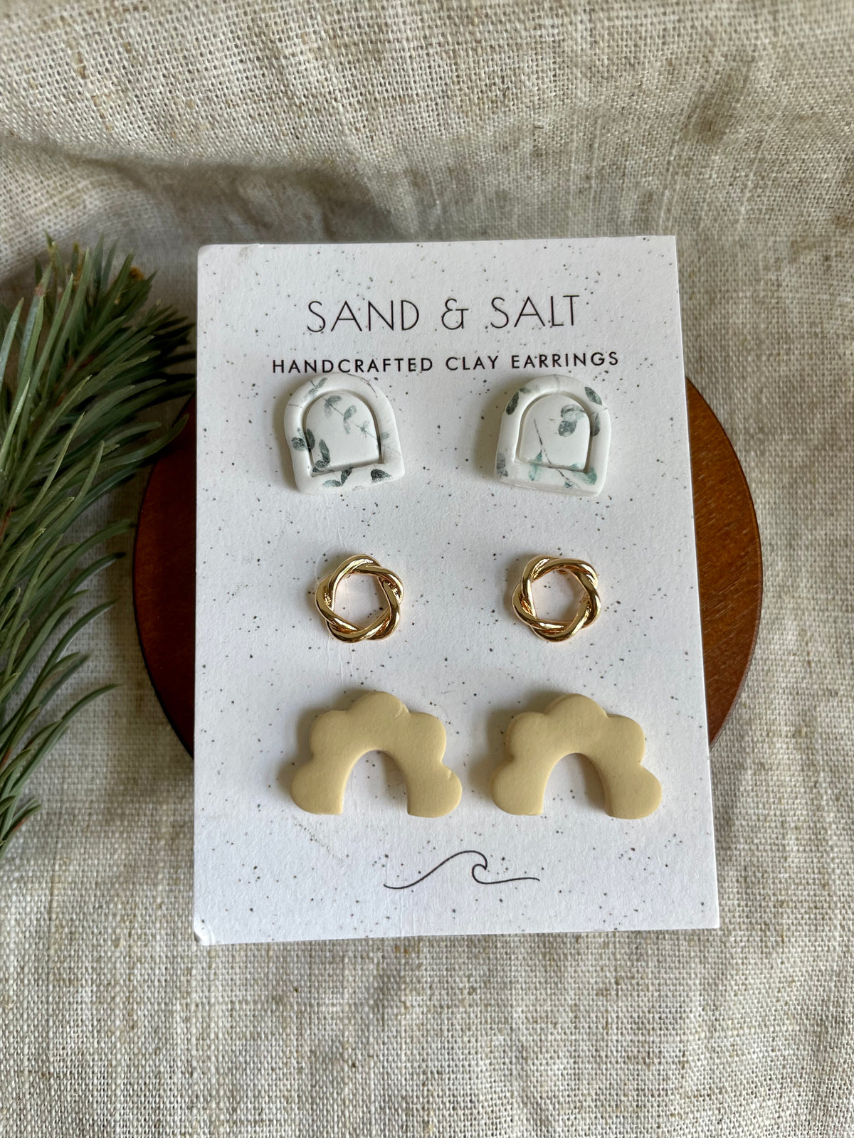 Bella studs