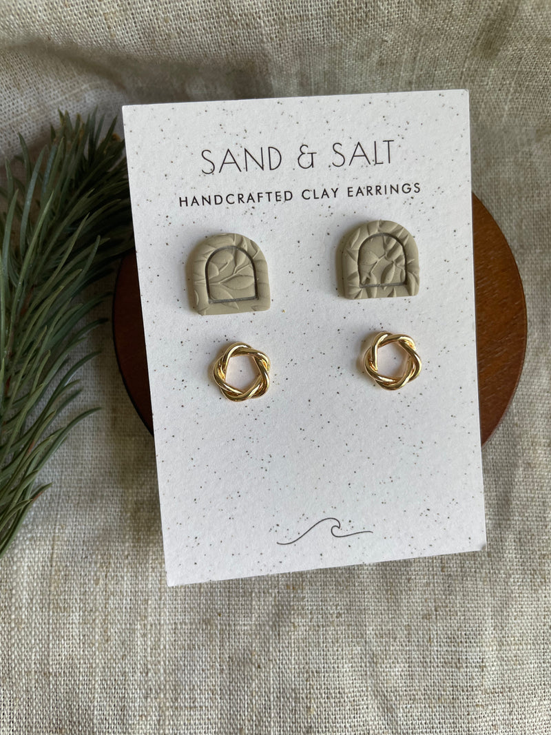 Bella studs