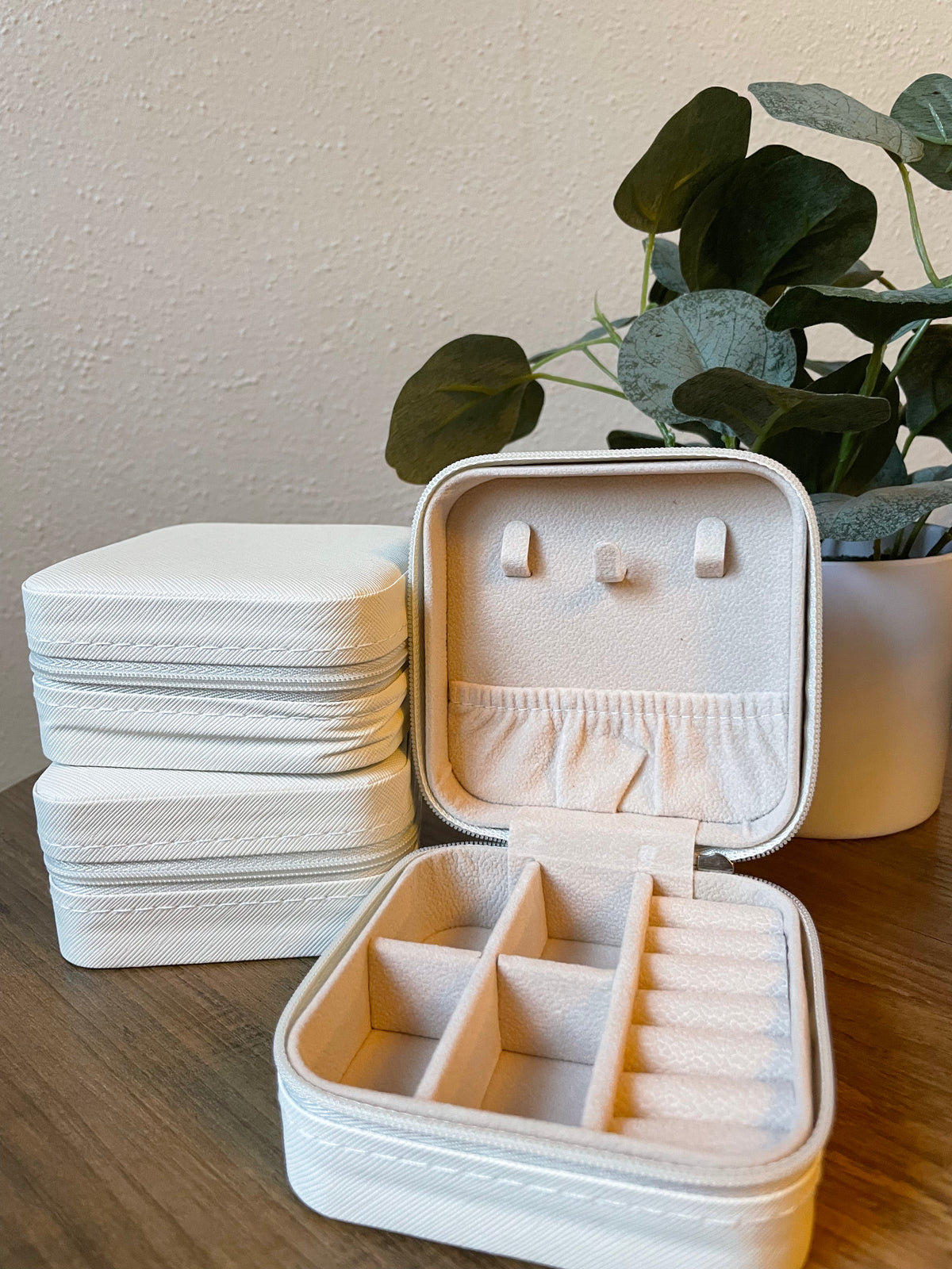 Jewelry travel case