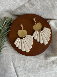 Fan dangles